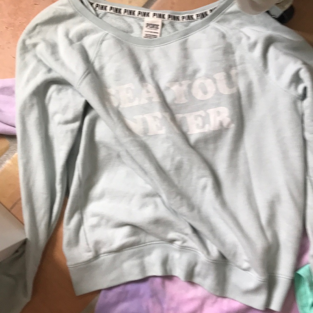 Pink sweatshirt bundle - Picture 2 of 8